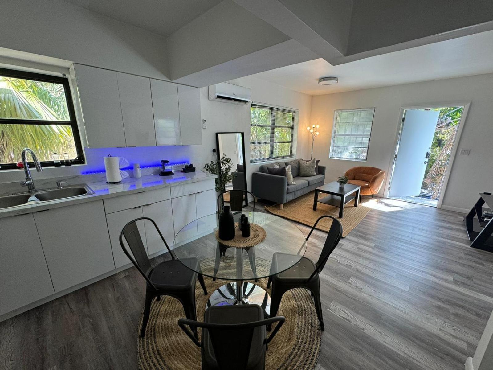מיאמי Fully Equipped Apartments With Parking Near Cocowalk מראה חיצוני תמונה
