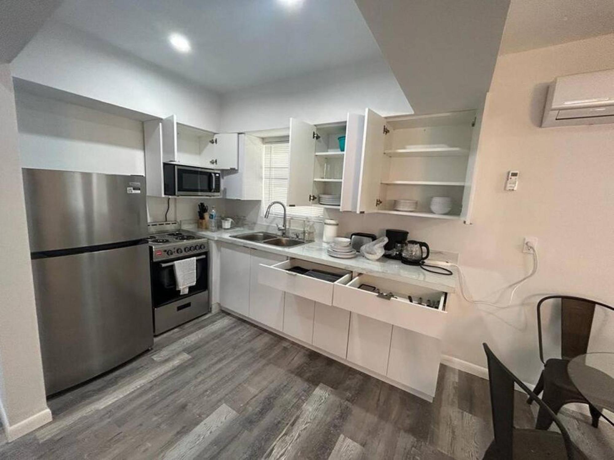 מיאמי Fully Equipped Apartments With Parking Near Cocowalk מראה חיצוני תמונה