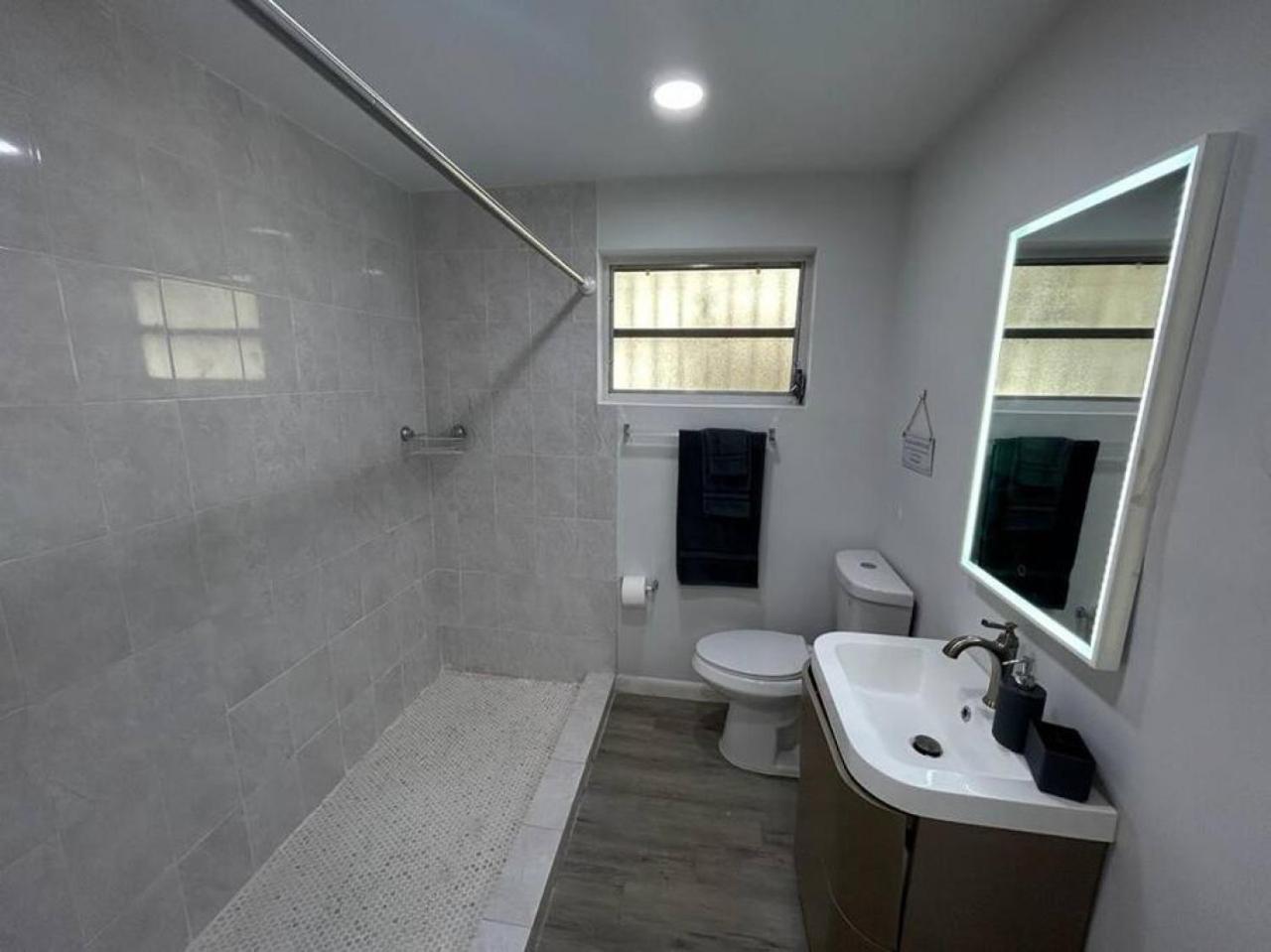 מיאמי Fully Equipped Apartments With Parking Near Cocowalk מראה חיצוני תמונה