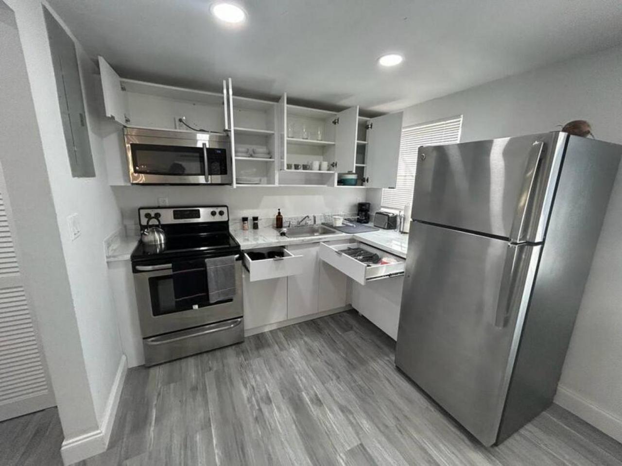 מיאמי Fully Equipped Apartments With Parking Near Cocowalk מראה חיצוני תמונה
