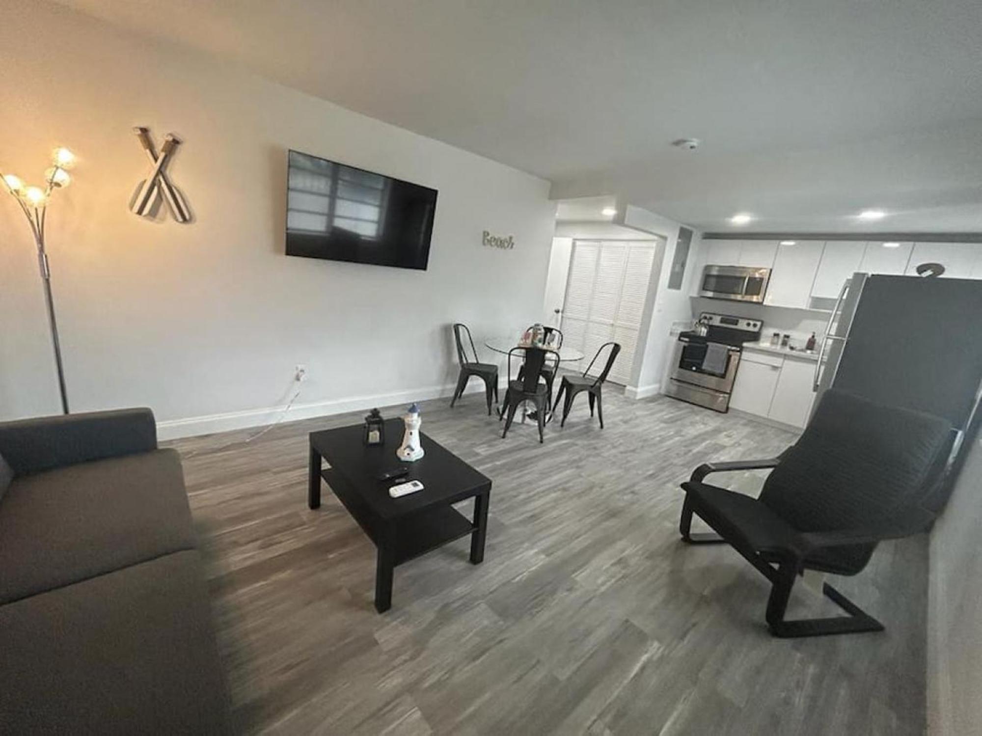 מיאמי Fully Equipped Apartments With Parking Near Cocowalk מראה חיצוני תמונה